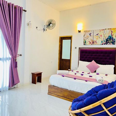Heaven Breeze Hotel Kandy Bagian luar foto