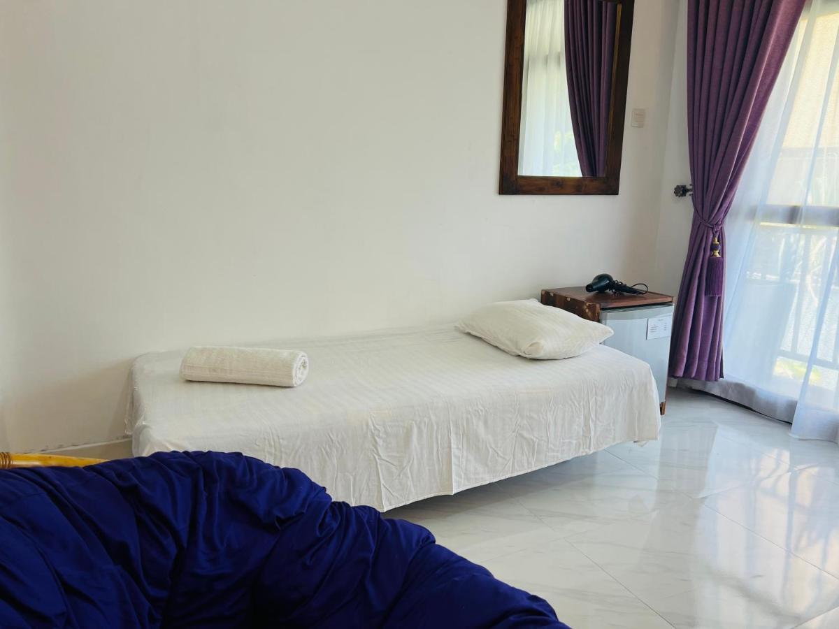 Heaven Breeze Hotel Kandy Bagian luar foto