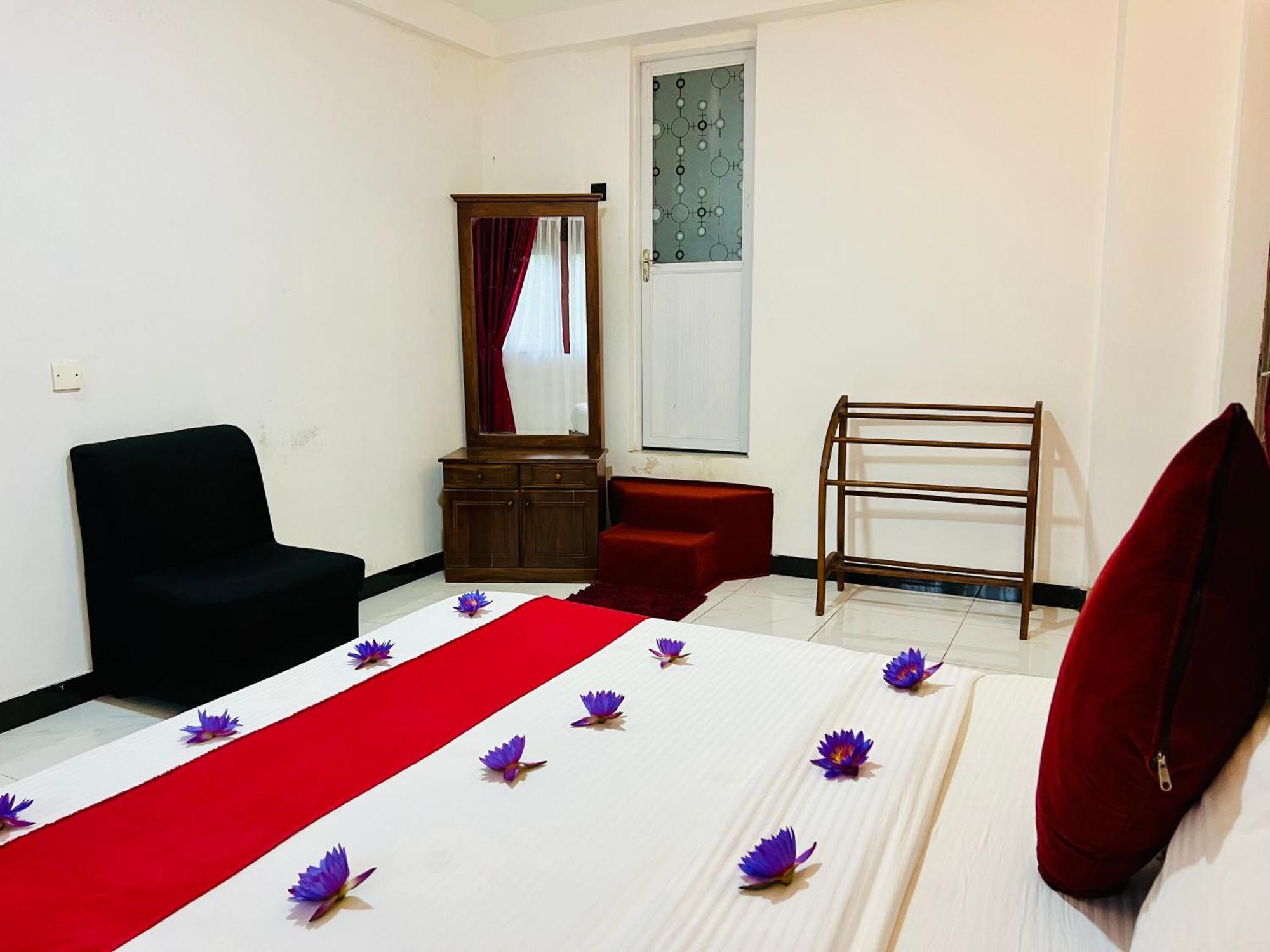 Heaven Breeze Hotel Kandy Bagian luar foto