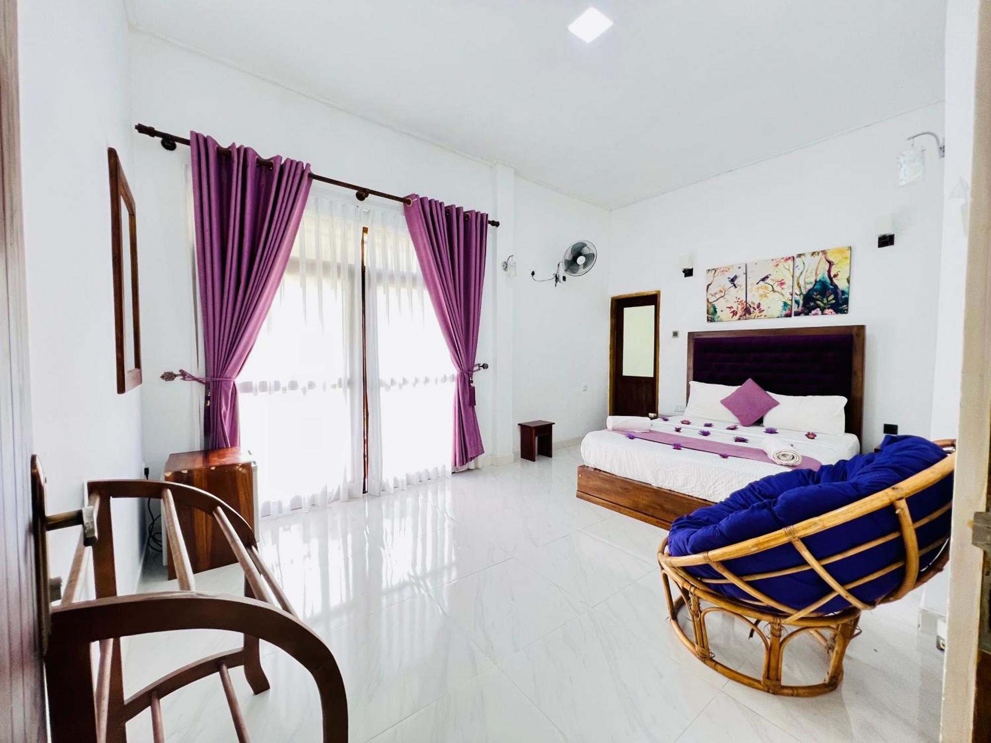 Heaven Breeze Hotel Kandy Bagian luar foto