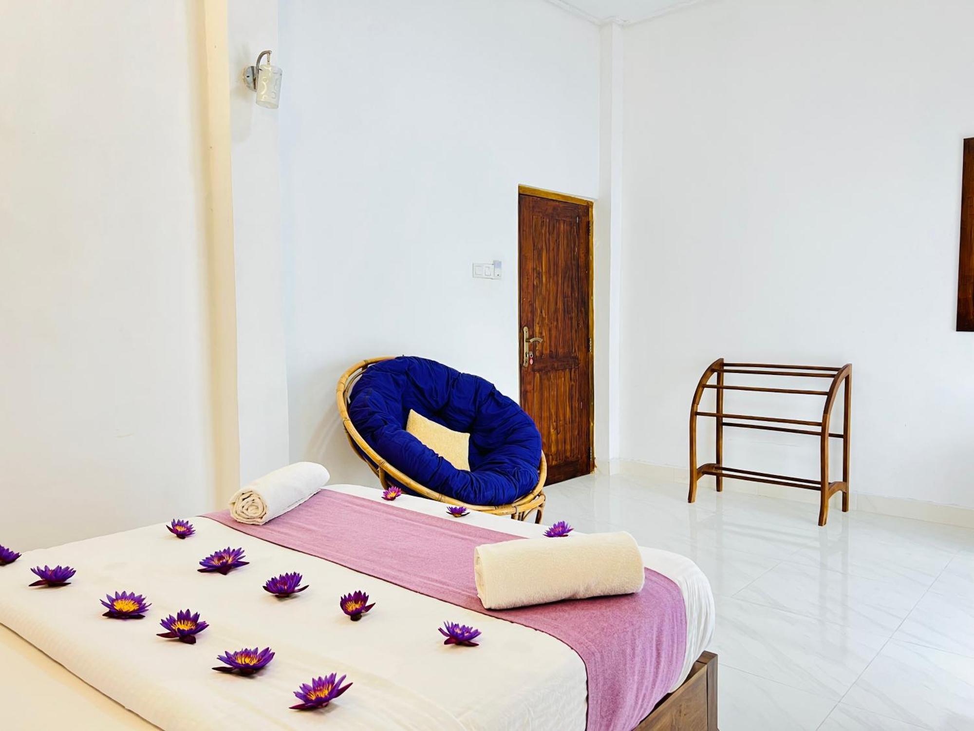 Heaven Breeze Hotel Kandy Bagian luar foto