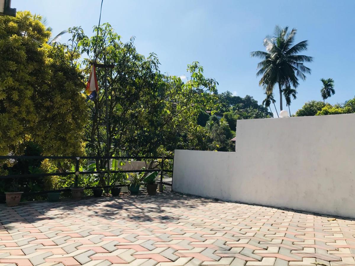 Heaven Breeze Hotel Kandy Bagian luar foto